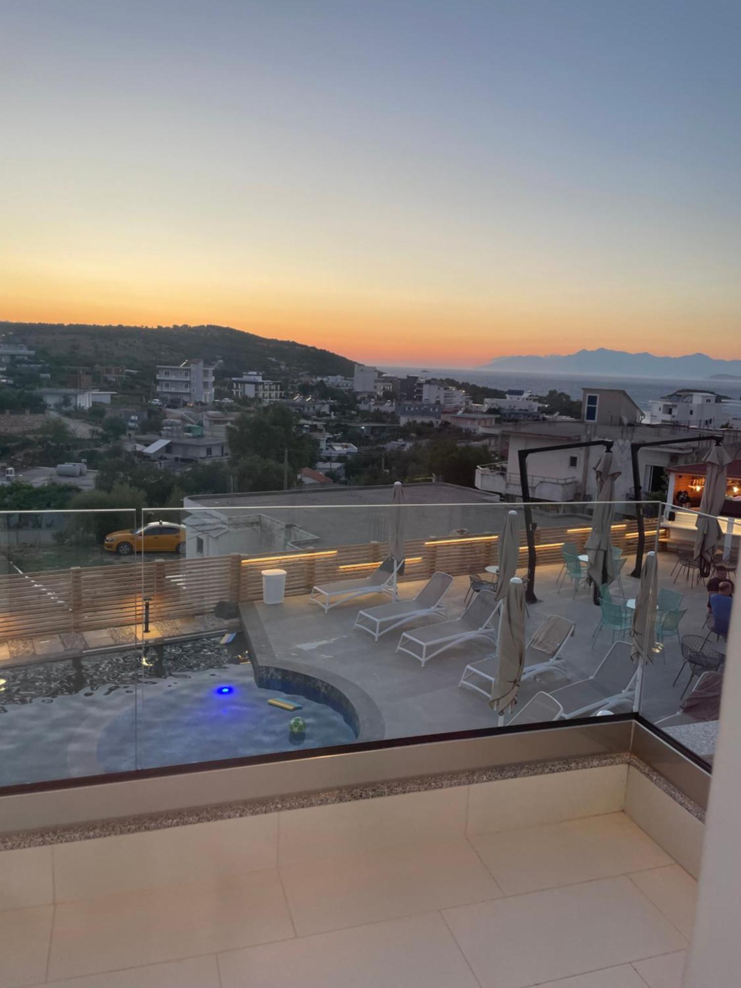 The View Hotel Ksamil Esterno foto